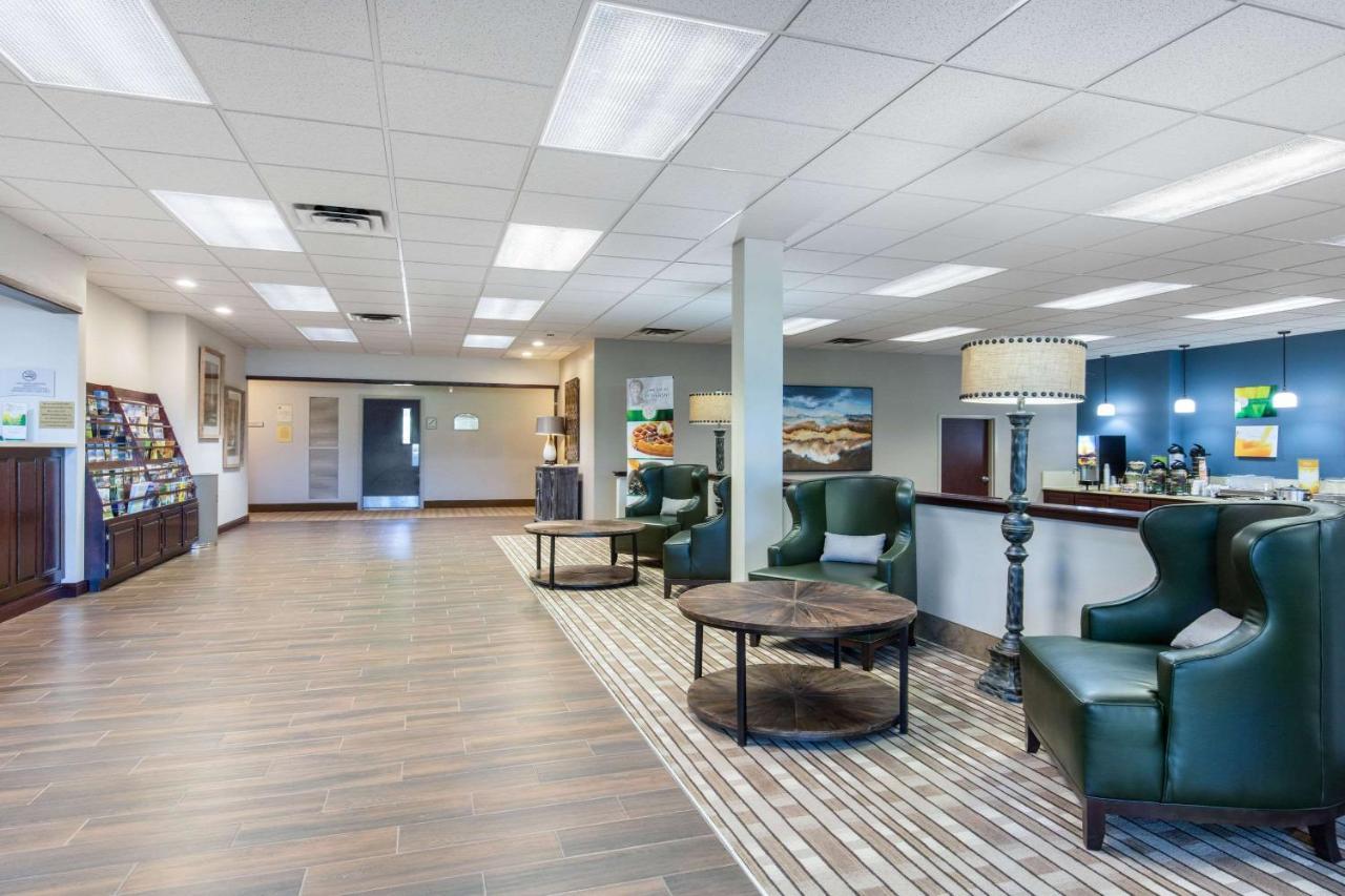 Quality Inn & Suites Mountain Home North Екстер'єр фото