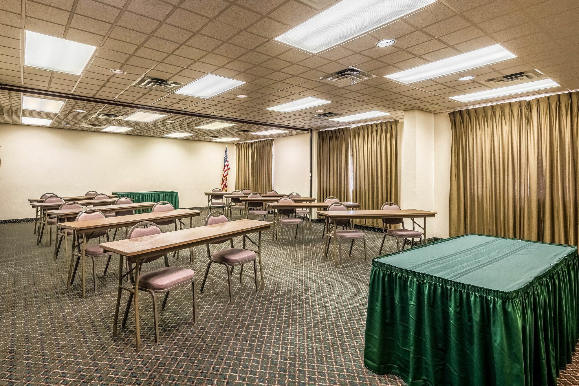 Quality Inn & Suites Mountain Home North Екстер'єр фото